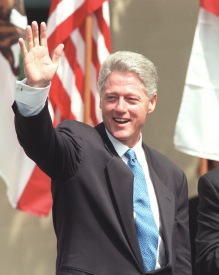 ME.Clinton.#1.0611.RM/f President Bill Clinton waves to the audience at Glendale Community College. Rick Meyer/LAT TUE FOLDER Mandatory Credit: Rick Meyer/The LA Times